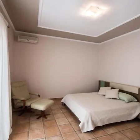 Retreat Lefkada - Rafael Av * ניקיאנה